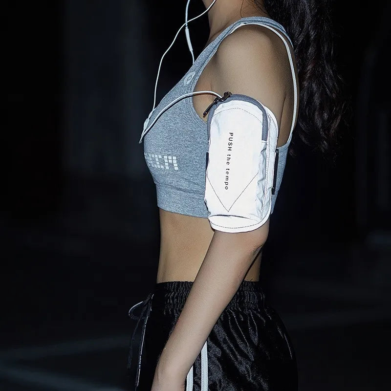 Brazalete impermeable para exteriores, bolsa de muñeca deportiva para correr, soporte para teléfono con conector para auriculares, bolsa móvil