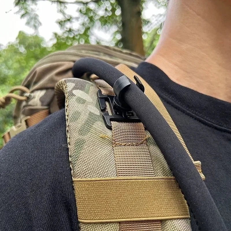 Clip para linterna con anillo en U giratorio 360, trabajo al aire libre, senderismo, montaña, escalada, mochila, soporte de luz, tubo de agua, abrazadera de herramienta para bastón de senderismo